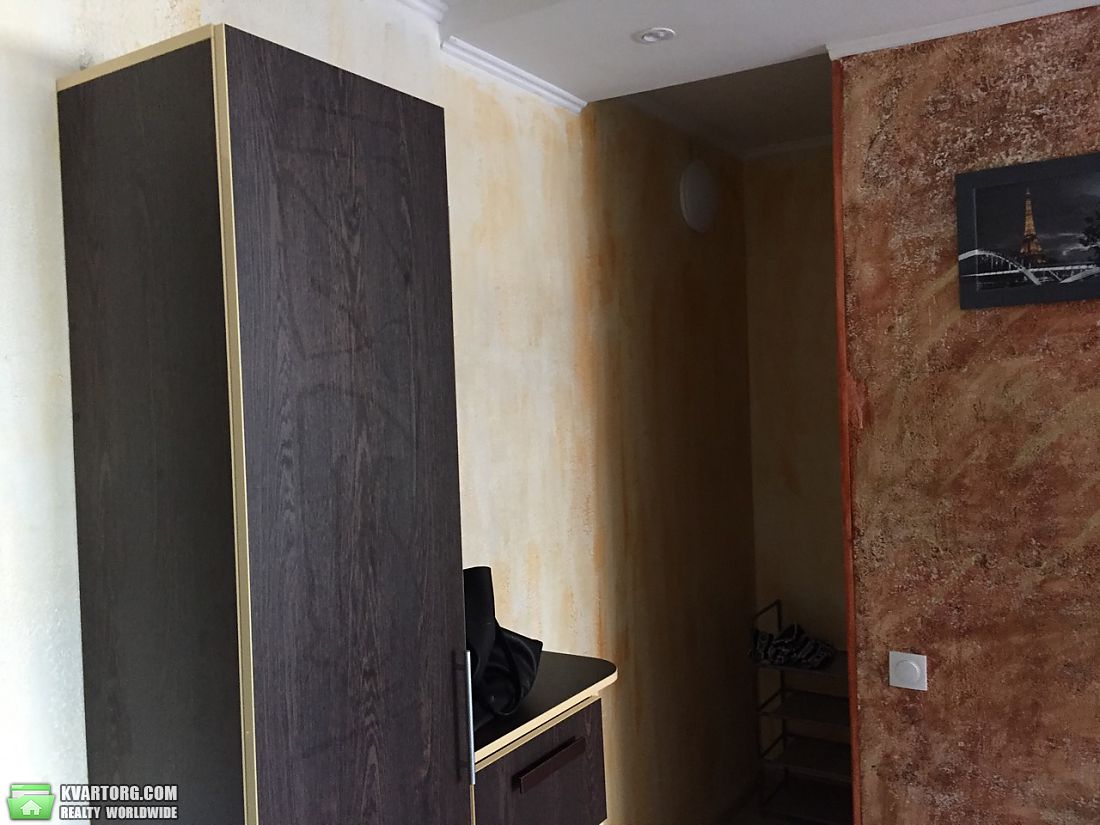 Rent out 1-room apartment. Киев,  Героев Сталинграда пр — photo 3
