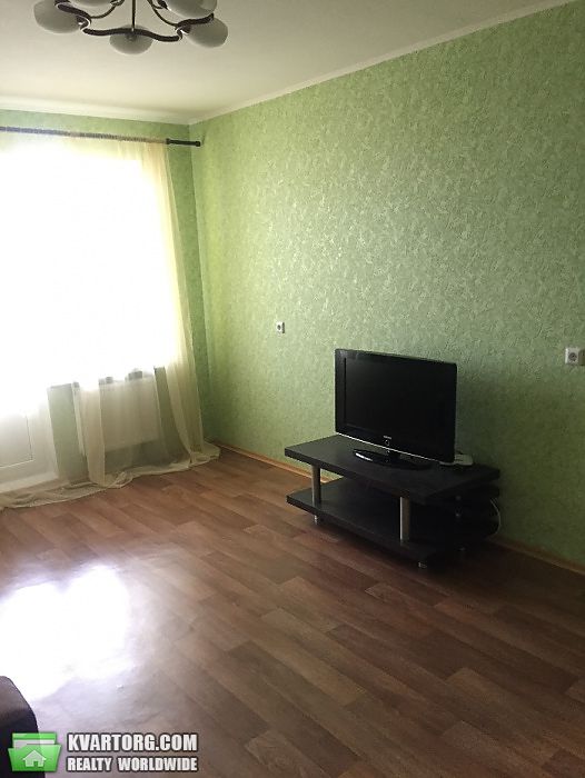 Rent out 2-room apartment. Киев,  Закревского — photo 1