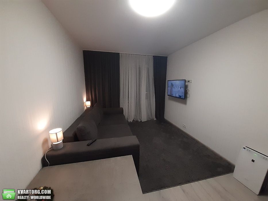 Sell 3-room apartment. Киев,  Панча — photo 1