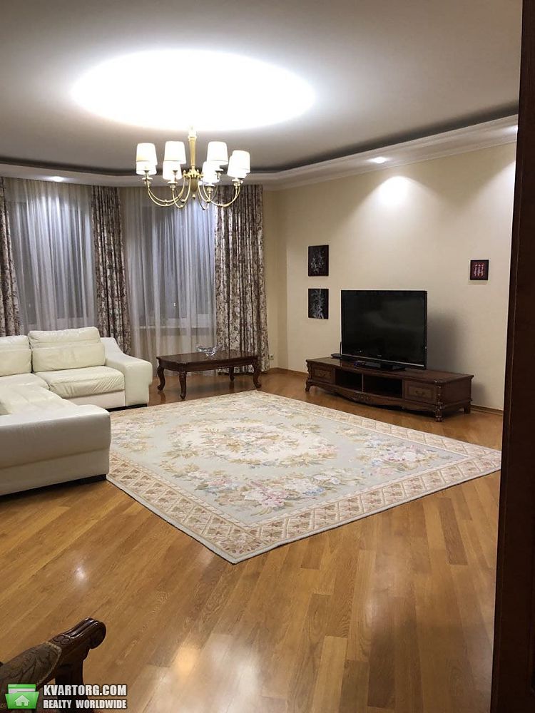 Rent out 3-room apartment. Киев,  Барбюса — photo 1
