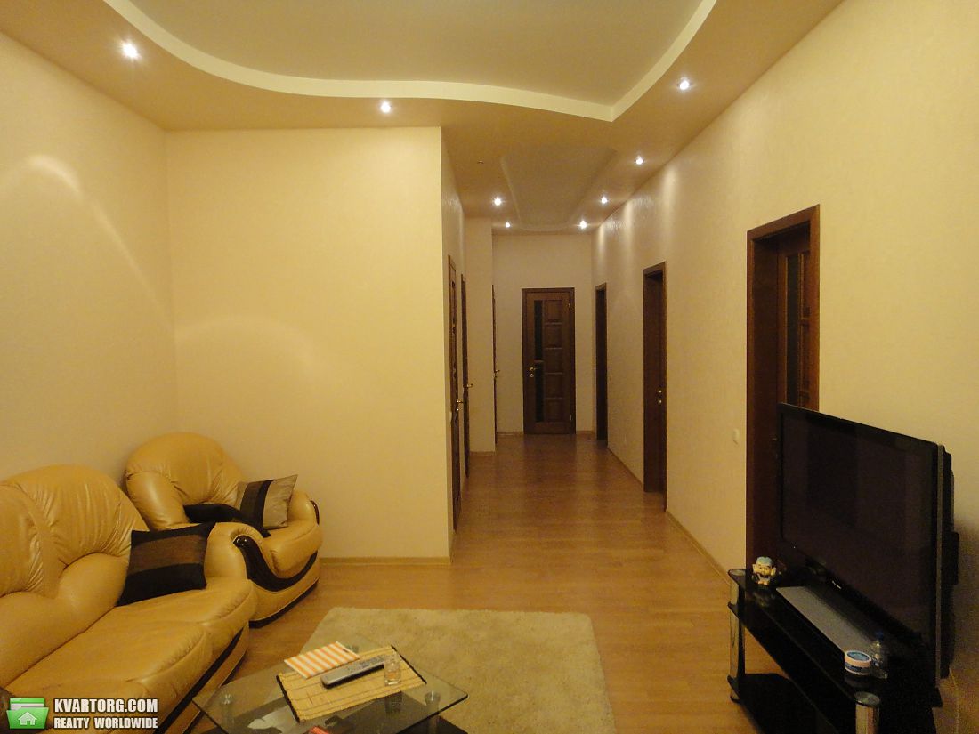Sell 3-room apartment. Киев, Коновальца Щорса — photo 1