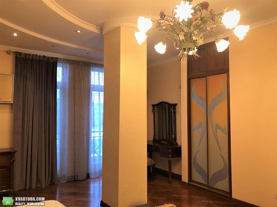 Rent out 4-room apartment. Киев, Хоревая — photo 2