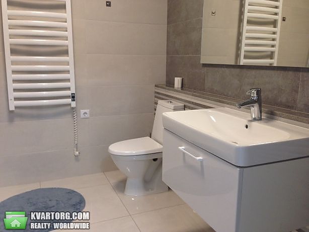 Rent out 2-room apartment. Киев,  Комарова — photo 8