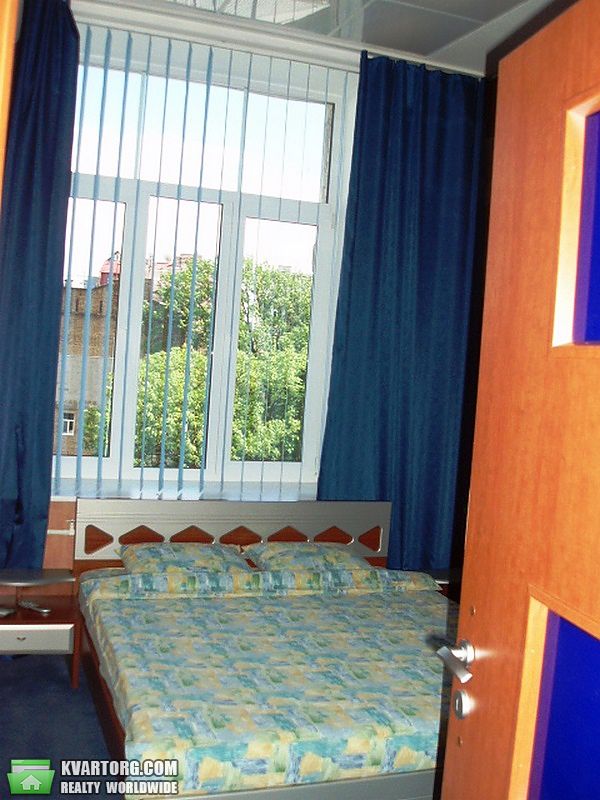 Rent out 3-room apartment. Киев,  Стрелецкая — photo 4