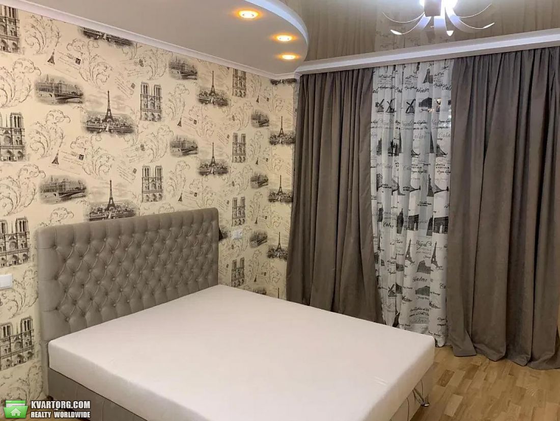 Rent out 4-room apartment. Киев,  Тычины пр — photo 2