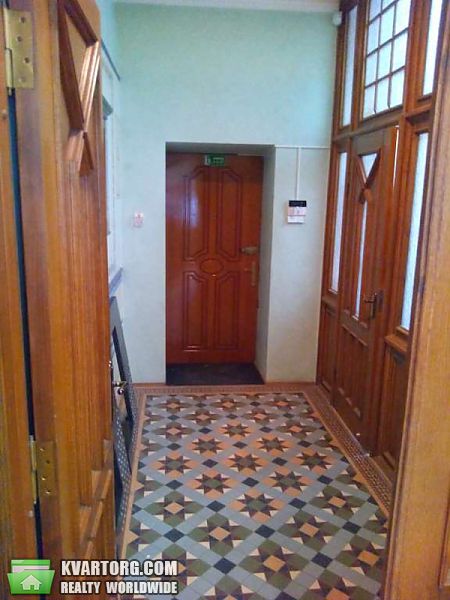 Sell shop. Киев, Воздухофлотский пр — photo 5