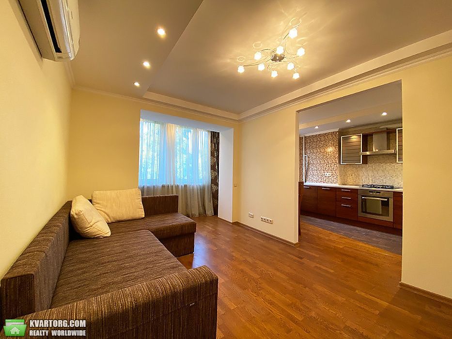 Sell 2-room apartment. Киев,  Тарасовская — photo 1