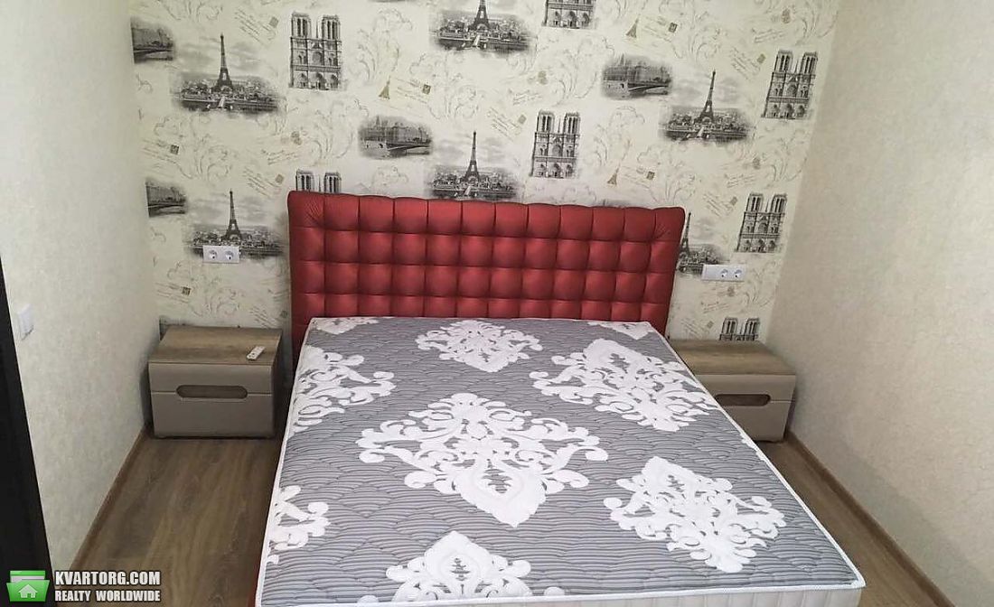 Rent out 2-room apartment. Киев,  Саксаганского — photo 2