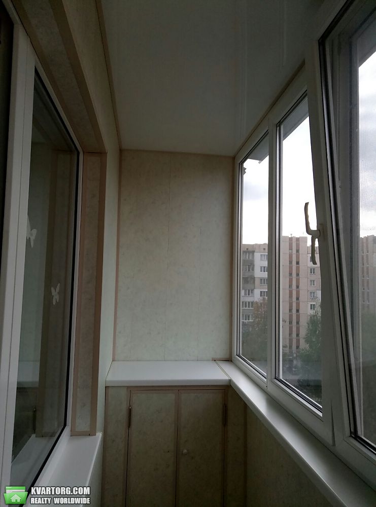 Sell 3-room apartment. Киев,  Свободы пр — photo 9