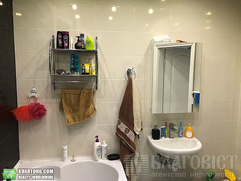 Sell 3-room apartment. Киев,  Чавдар — photo 8