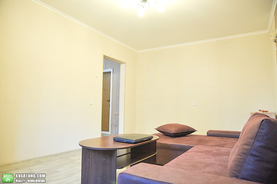 Rent out 1-room apartment. Киев,  Гришко — photo 8