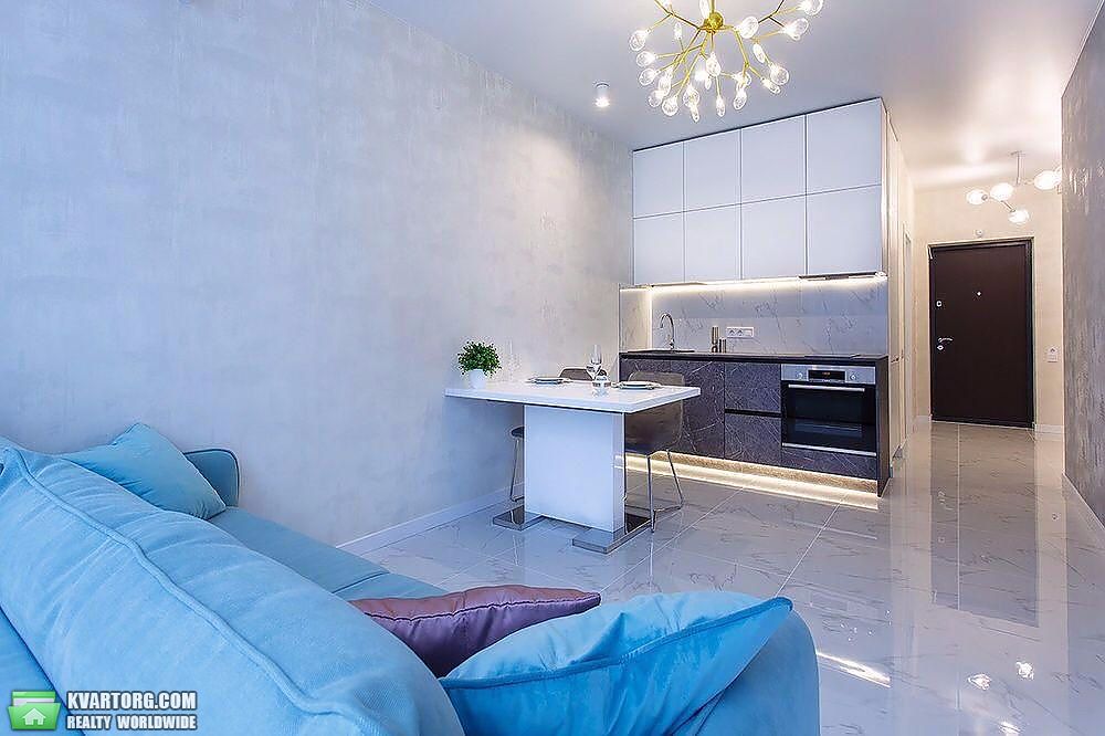 Rent out 2-room apartment. Киев, Предславинская — photo 4
