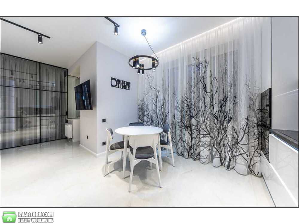 Rent out 2-room apartment. Киев,  Никольско-Слободская — photo 3