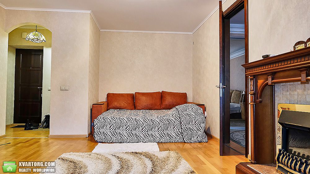 Rent out 2-room apartment. Киев,  Первомайского — photo 3