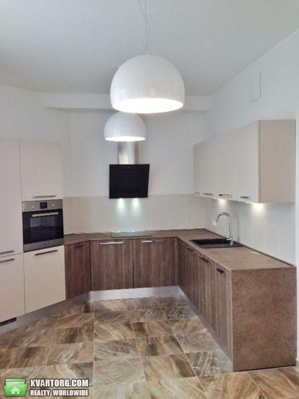 Rent out 3-room apartment. Киев,  Дмитриевская — photo 2