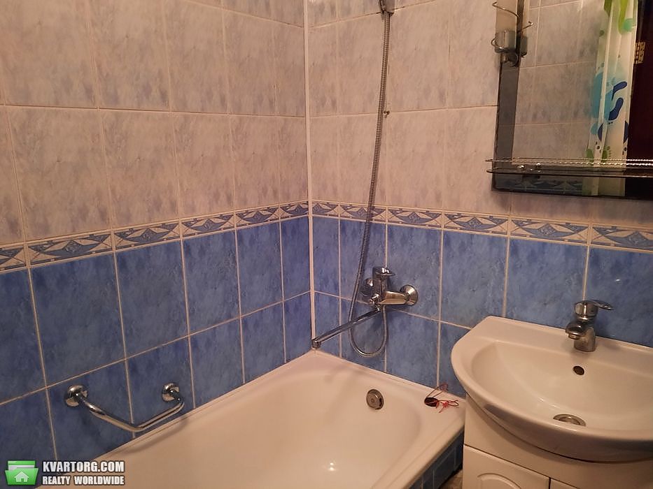 Rent out 3-room apartment. Киев,  Кондратюка — photo 10