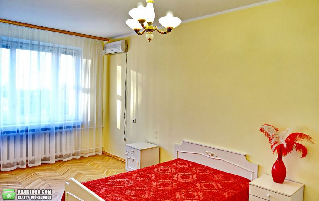 Rent out 4-room apartment. Киев,  Старонаводницкая — photo 9