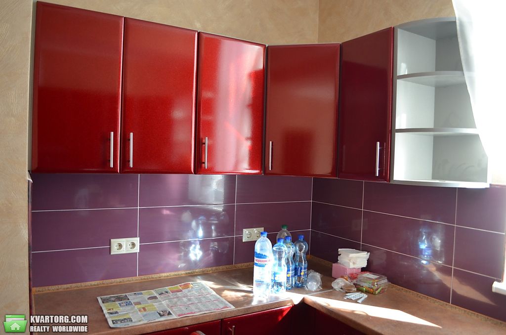 Rent out 3-room apartment. Киев,  Жилянская — photo 3