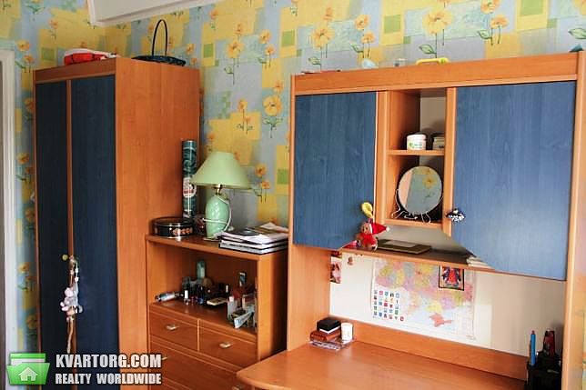 Sell 3-room apartment. Киев,  Метростроевская — photo 4