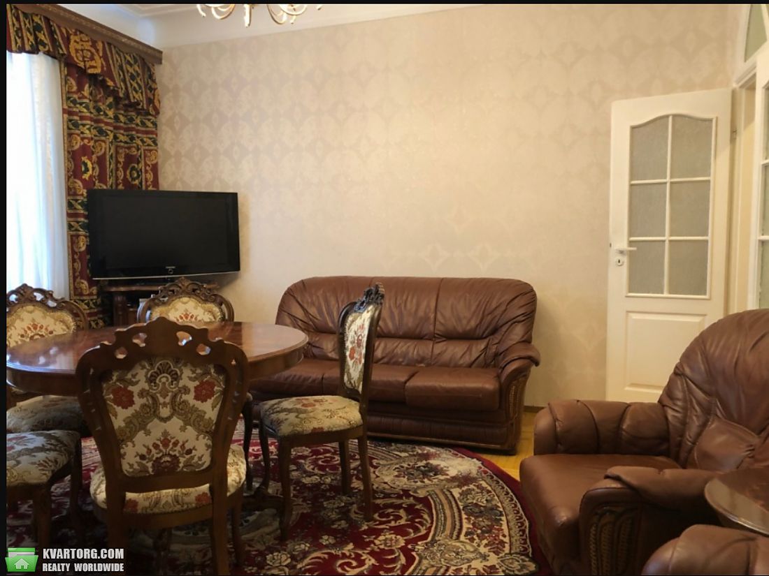 Rent out 3-room apartment. Киев,  Пирогова — photo 1