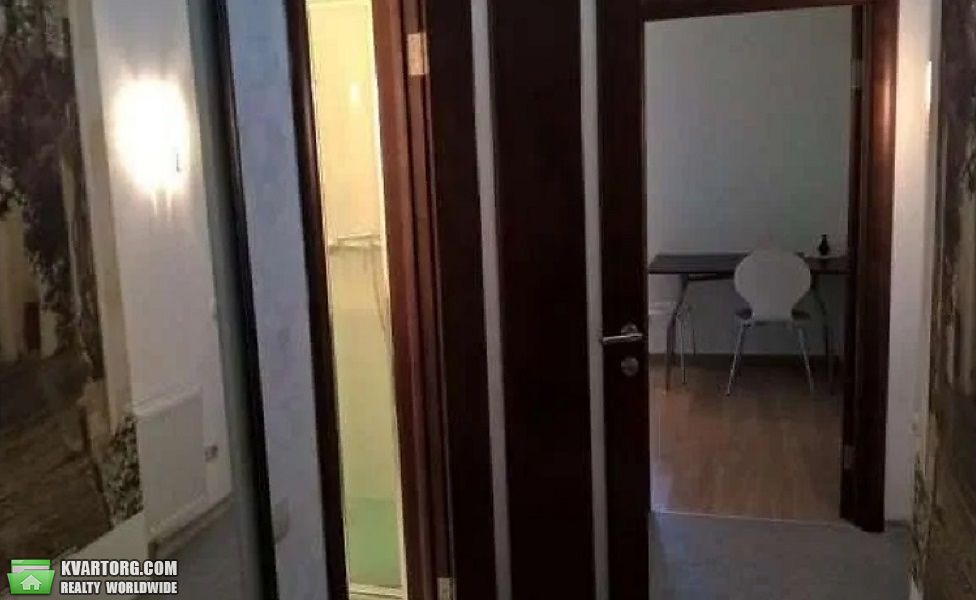 Sell 1-room apartment. Киев,  Жилянская — photo 4