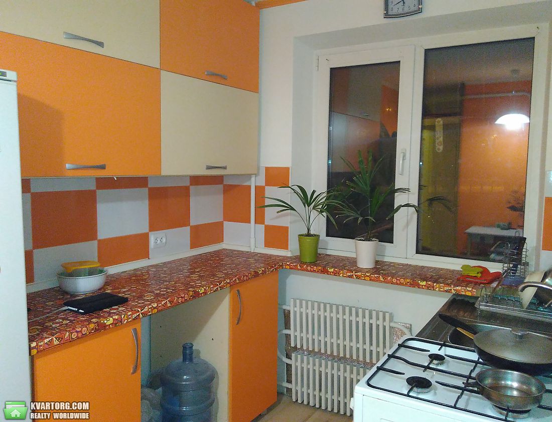 Sell 2-room apartment. Днепропетровск, Коммунар — photo 2