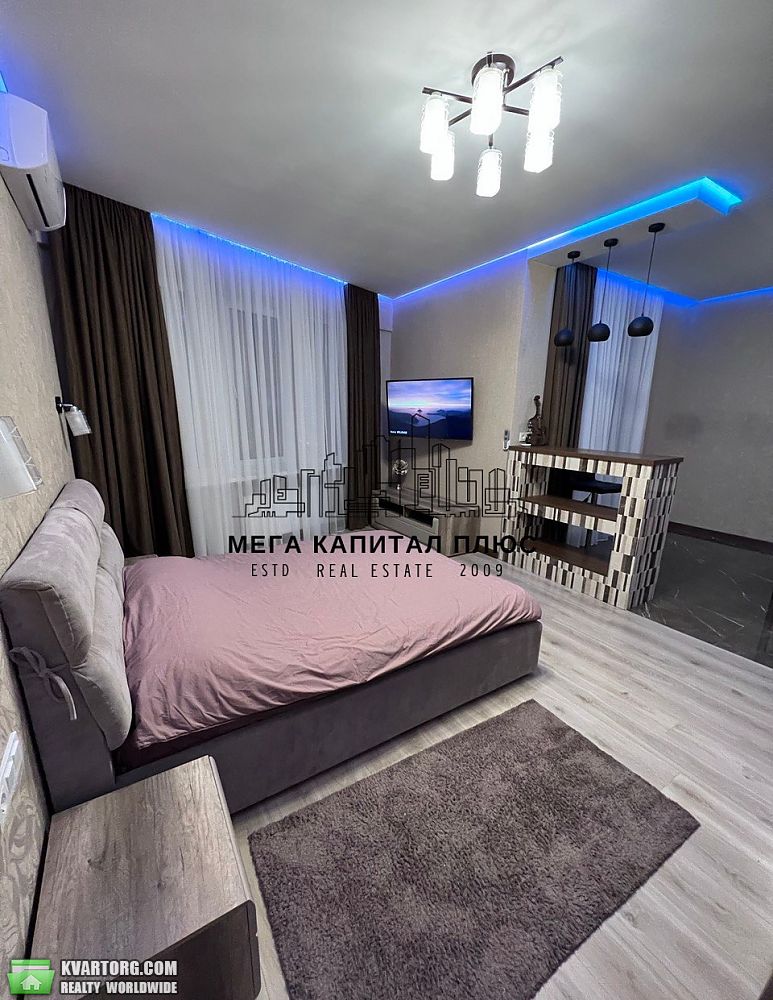 Rent out 1-room apartment. Киев, Никольско Слободская — photo 2