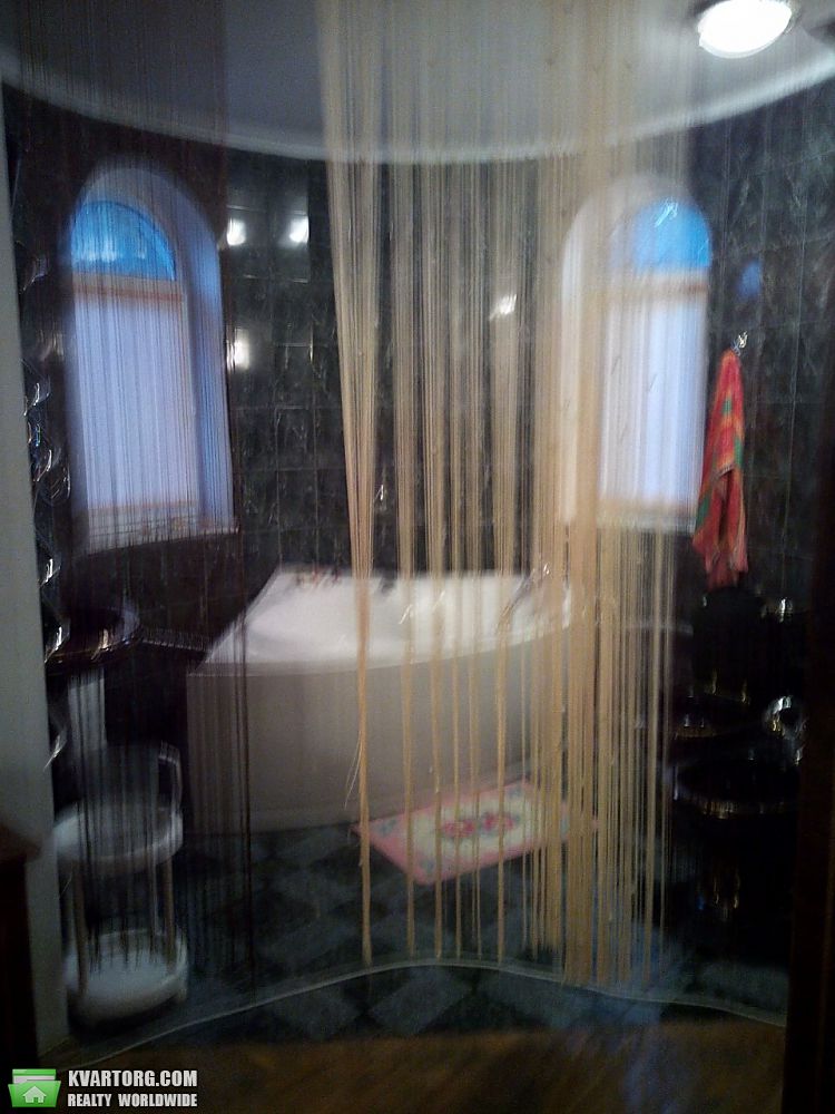 Rent out house. Киев, Садовая — photo 8