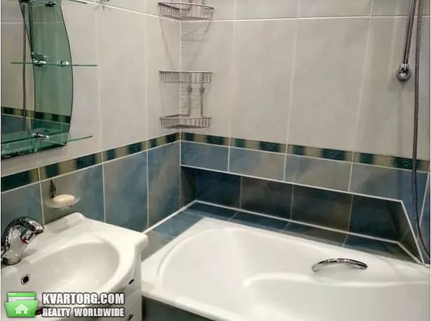 Rent out 3-room apartment. Киев,  Мельникова — photo 10