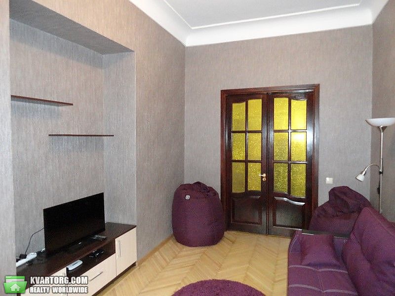 Rent out 2-room apartment. Киев,  Большая Васильковская — photo 5