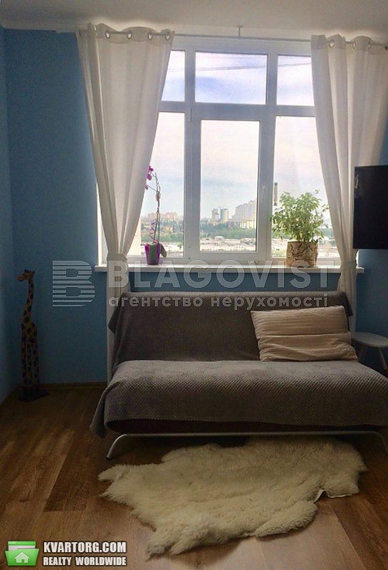 Sell 3-room apartment. Киев,  Пчелки — photo 4