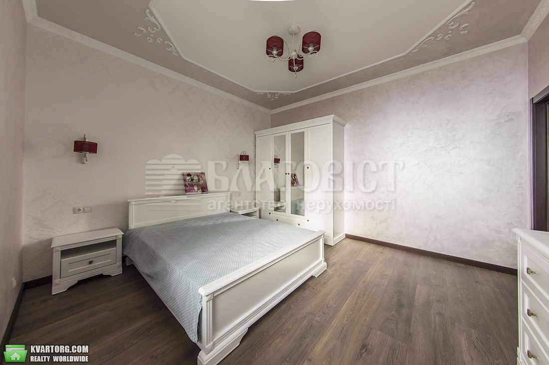 Rent out 3-room apartment. Киев,  Лабораторный пер — photo 2
