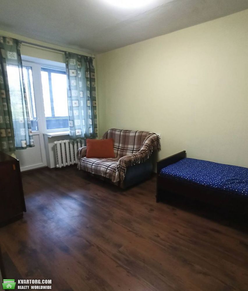 Rent out 2-room apartment. Киев,  Пражская — photo 5
