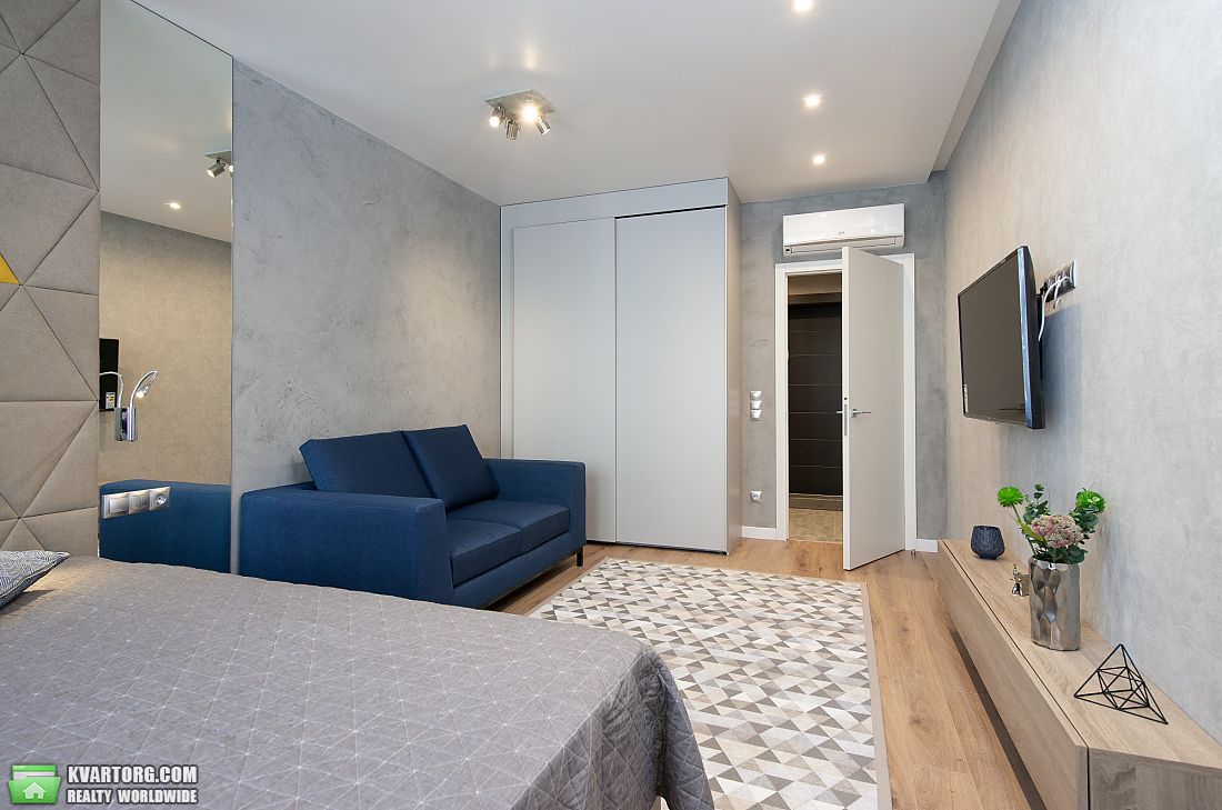 Rent out 1-room apartment. Киев,  Чавдар — photo 4