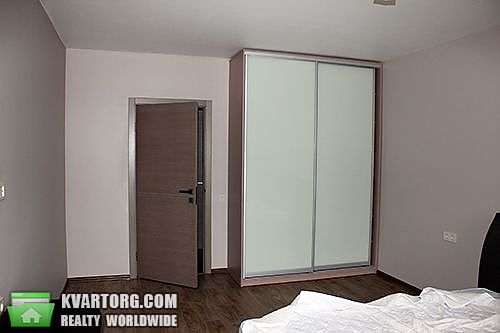 Rent out 2-room apartment. Киев,  Комбинатная — photo 4