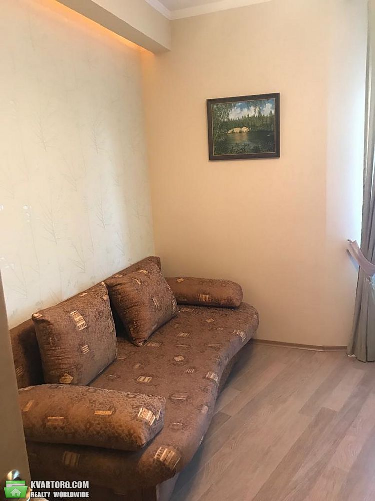Rent out 3-room apartment. Киев,  Забилы — photo 3