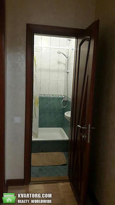 Rent out 3-room apartment. Киев,  Старонаводницкая — photo 1