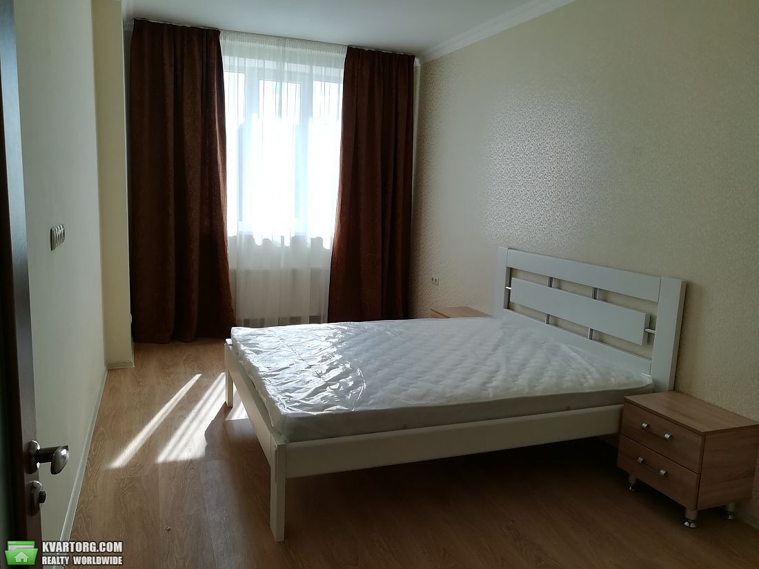 Rent out 2-room apartment. Киев,  Большая Окружная — photo 3