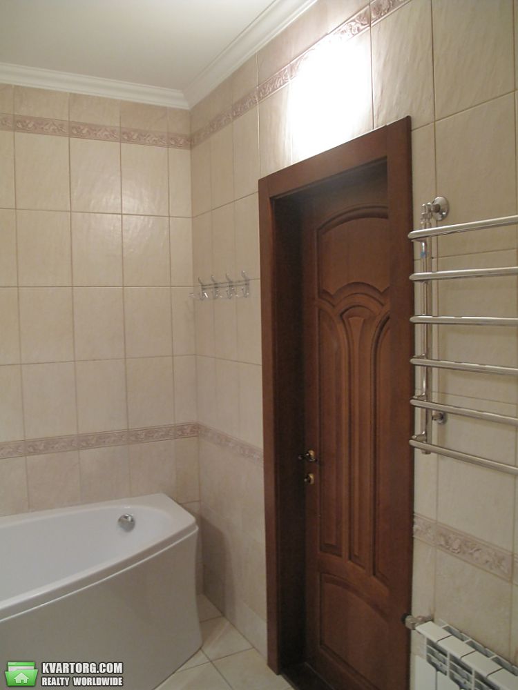 Rent out 3-room apartment. Киев,  Пчелки — photo 8