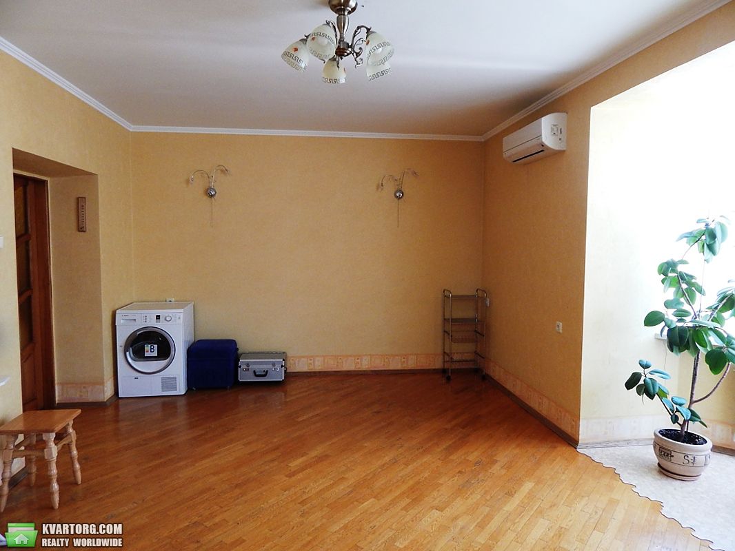 Rent out 2-room apartment. Киев,  Верховного Совета бул — photo 7