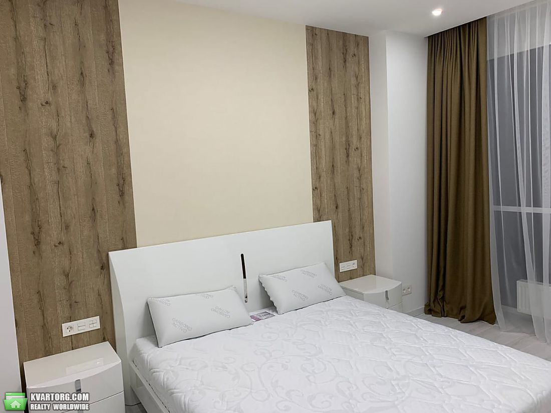 Rent out 4-room apartment. Киев,  Симферопольская — photo 6