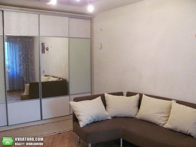 Sell 2-room apartment. Киев,  Маяковского — photo 4