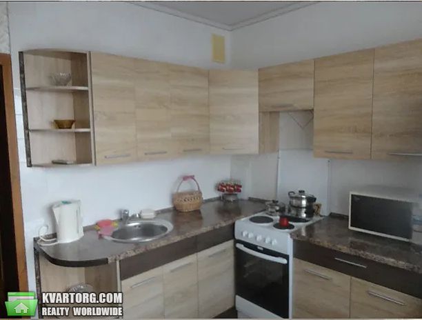 Rent out 2-room apartment. Киев,  Подгорная — photo 3