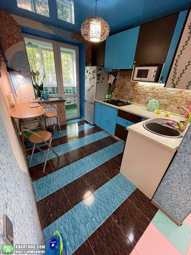 Rent out 1-room apartment. Киев,  Межигорская — photo 1