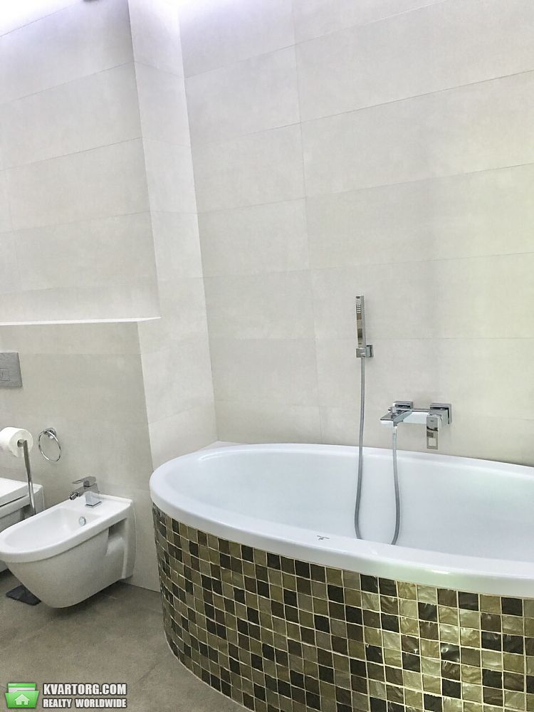 Rent out 2-room apartment. Киев,  Драгомирова — photo 8