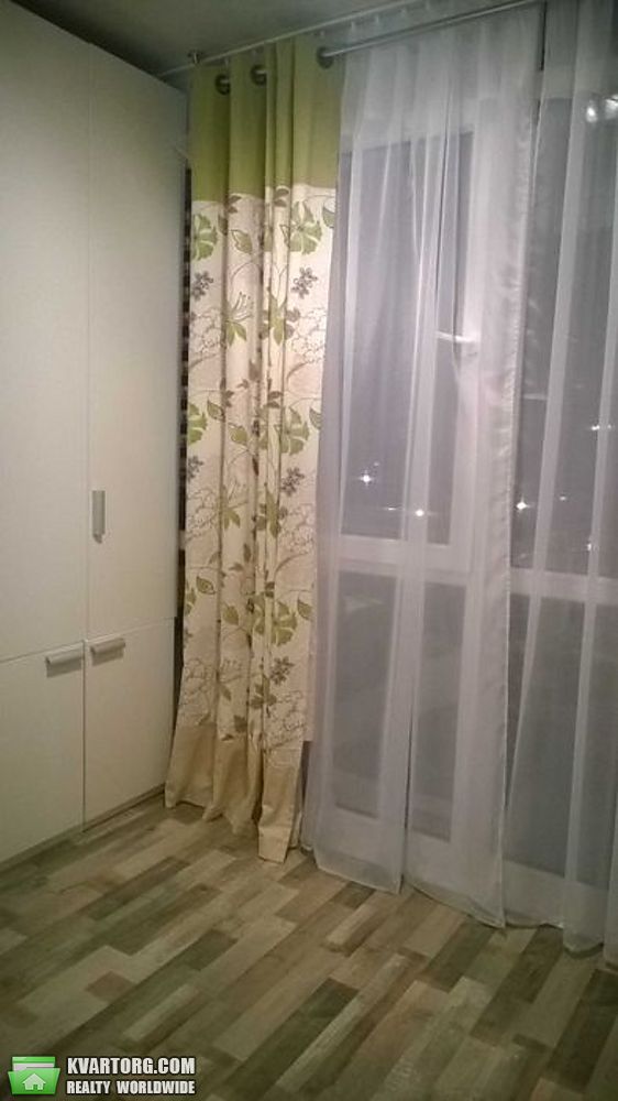Rent out 2-room apartment. Днепропетровск, Набережная победы — photo 7