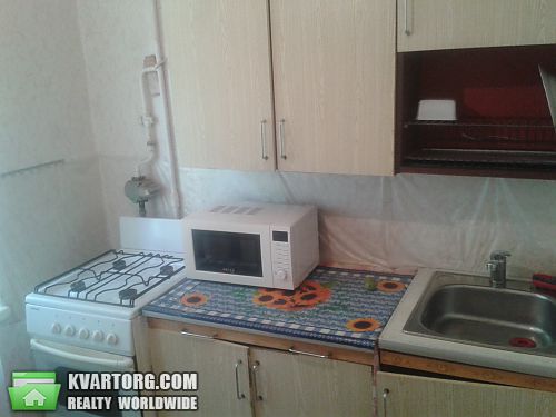 Rent out 2-room apartment. Киев, Булаховского — photo 1