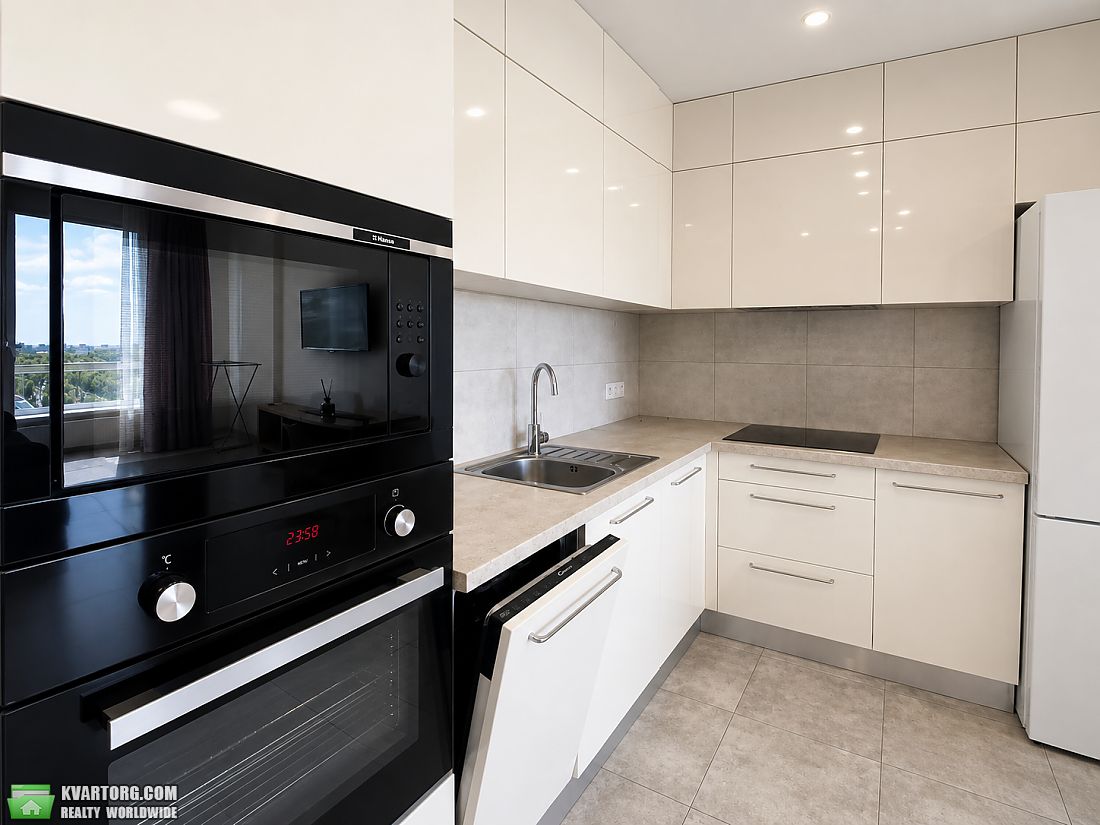 Rent out 1-room apartment. Киев, Вацлава Гавела — photo 2