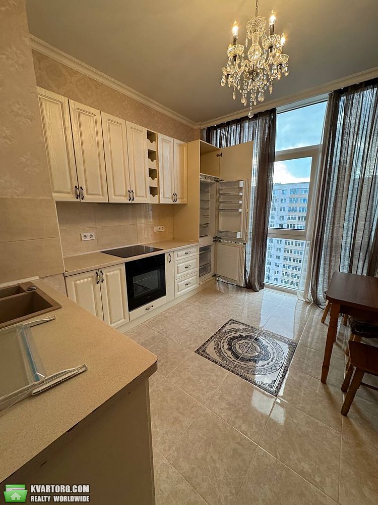 Rent out 2-room apartment. Одесса, Перлинна — photo 1