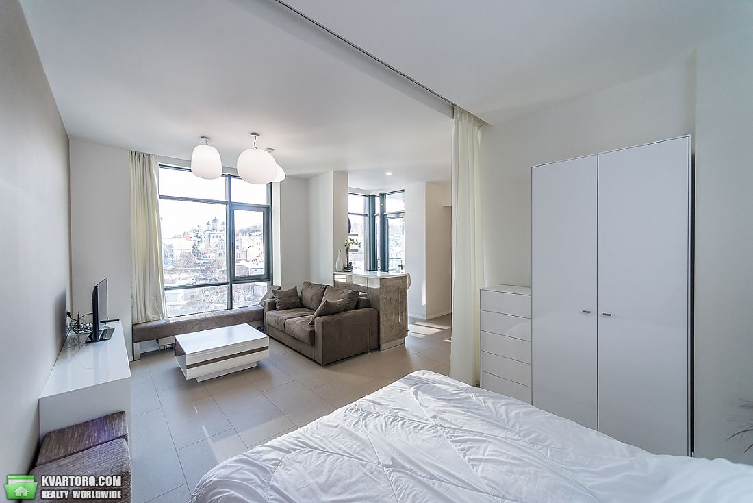 Rent out 1-room apartment. Киев, Болсуновская — photo 2